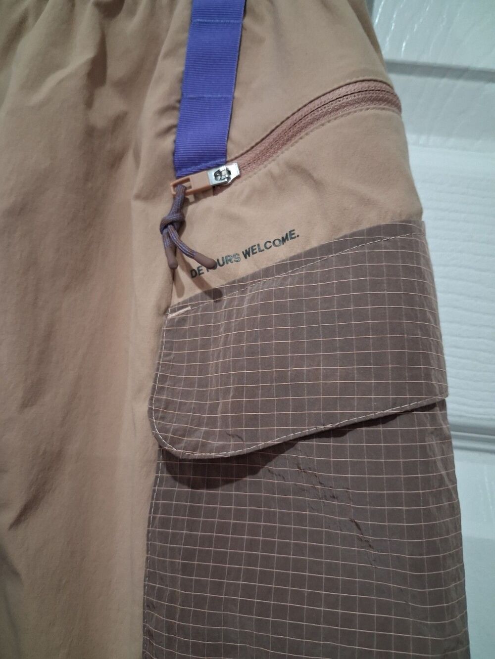 Lululemon Shorts Womens 4 Tan Detours Welcome Utility Cargo Outdoor Hiking Nylon - Picture 2 of 12